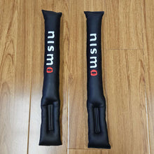 Load image into Gallery viewer, BRAND NEW UNIVERSAL 2PCS NISMO BLACK Car Seat Gap Filler Universal Fit Organizer Stop Things from Dropping Under