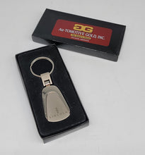 Load image into Gallery viewer, Brand New Lincoln Chrome Teardrop Authentic Logo Keychain Fob Ring Officially Licensed Product